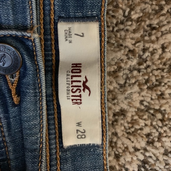Hollister Jean shorts - Picture 2 of 4